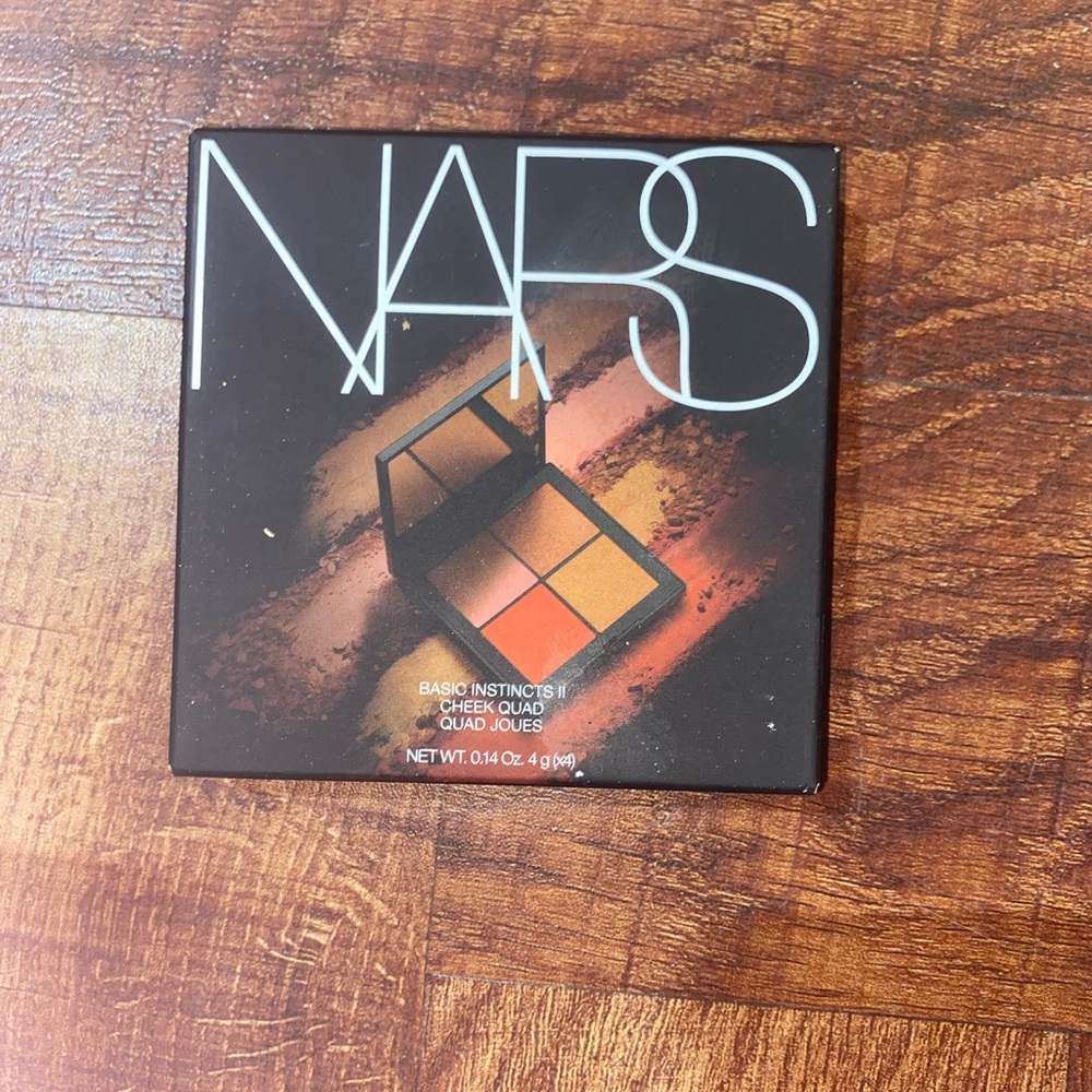 NARS basic instincts II cheek quad
